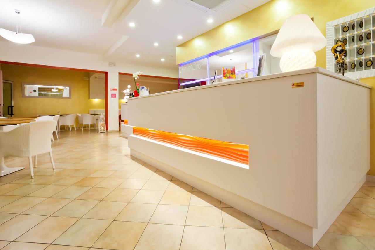 Hotel Ca' D'Oro กาออร์เล ภายนอก รูปภาพ