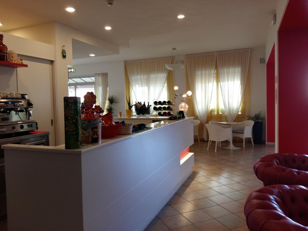 Hotel Ca' D'Oro กาออร์เล ภายนอก รูปภาพ
