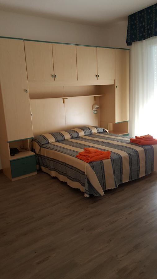 Hotel Ca' D'Oro กาออร์เล ภายนอก รูปภาพ
